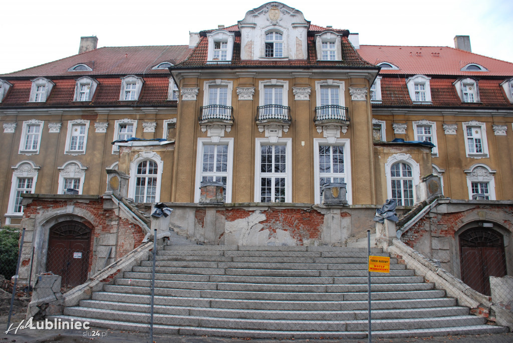 Trwa remont pałacu w Kochcicach