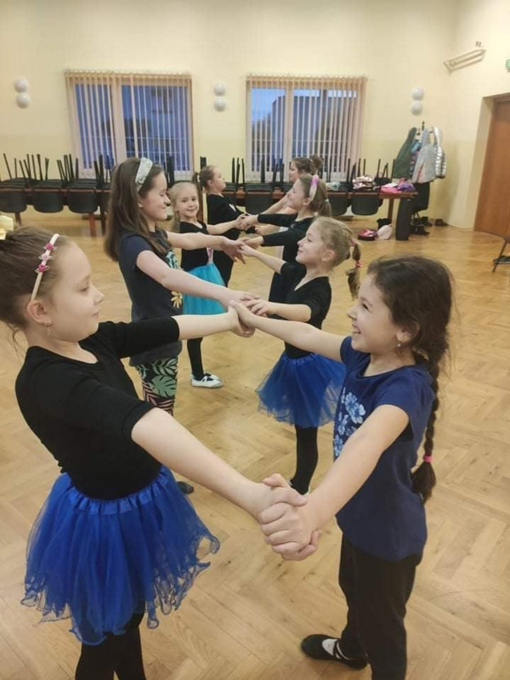 Jak się bawiły dzieci podczas ferii w Koszęcinie?
