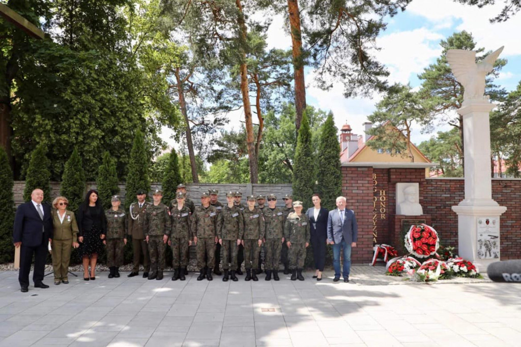 Lubliniec. Odsłonięcie popiersia generała