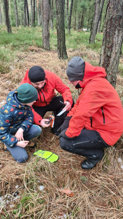 Psy ratownicze w akcji i szybkie trójki ratownicze