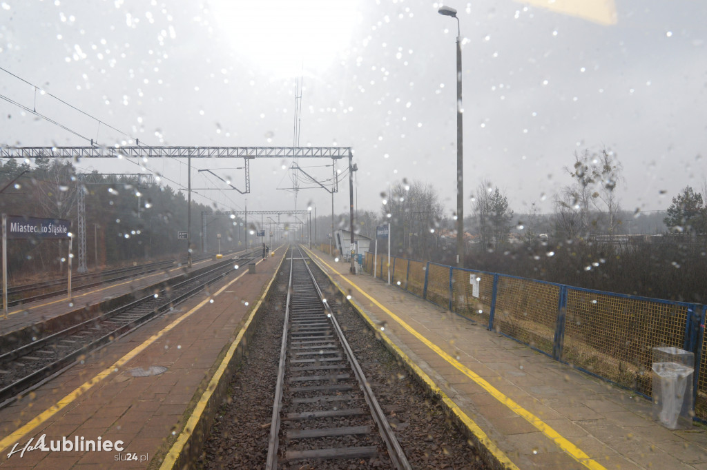 Na trasie pociągu Miasteczko Śląskie - lotnisko