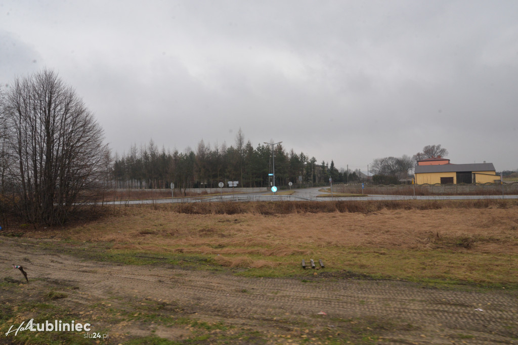 Na trasie pociągu Miasteczko Śląskie - lotnisko
