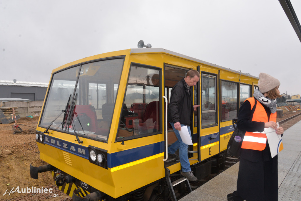 Na trasie pociągu Miasteczko Śląskie - lotnisko