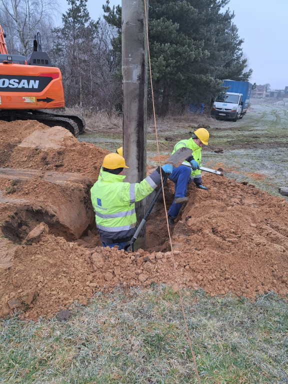 Psary. Nowe lęgowisko dla bocianów [FOTO]