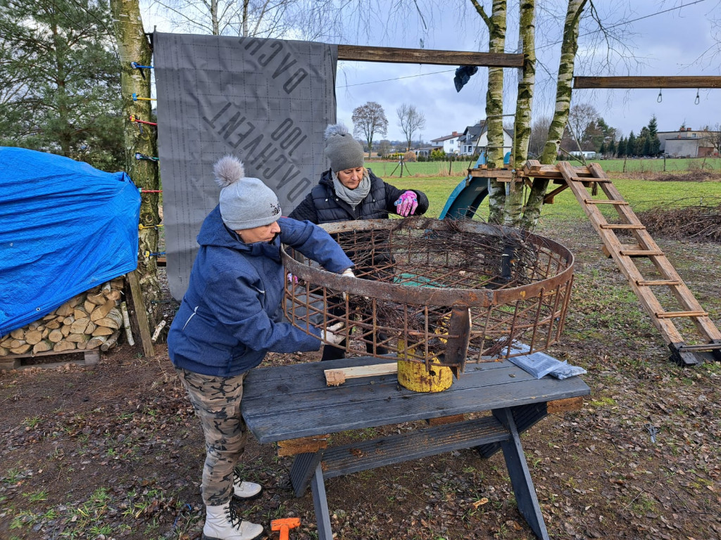 Psary. Nowe lęgowisko dla bocianów [FOTO]