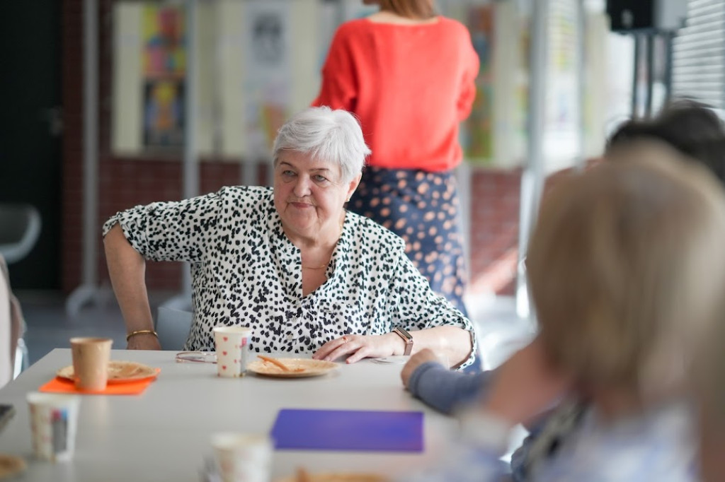 Lubliniec. Seniorzy robili sałatki i kartki