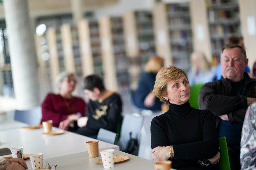 Lubliniec. Seniorzy robili sałatki i kartki