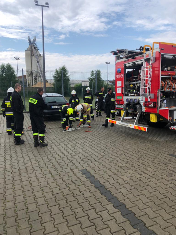 44 kursantów z ochotniczych straży po egzaminie