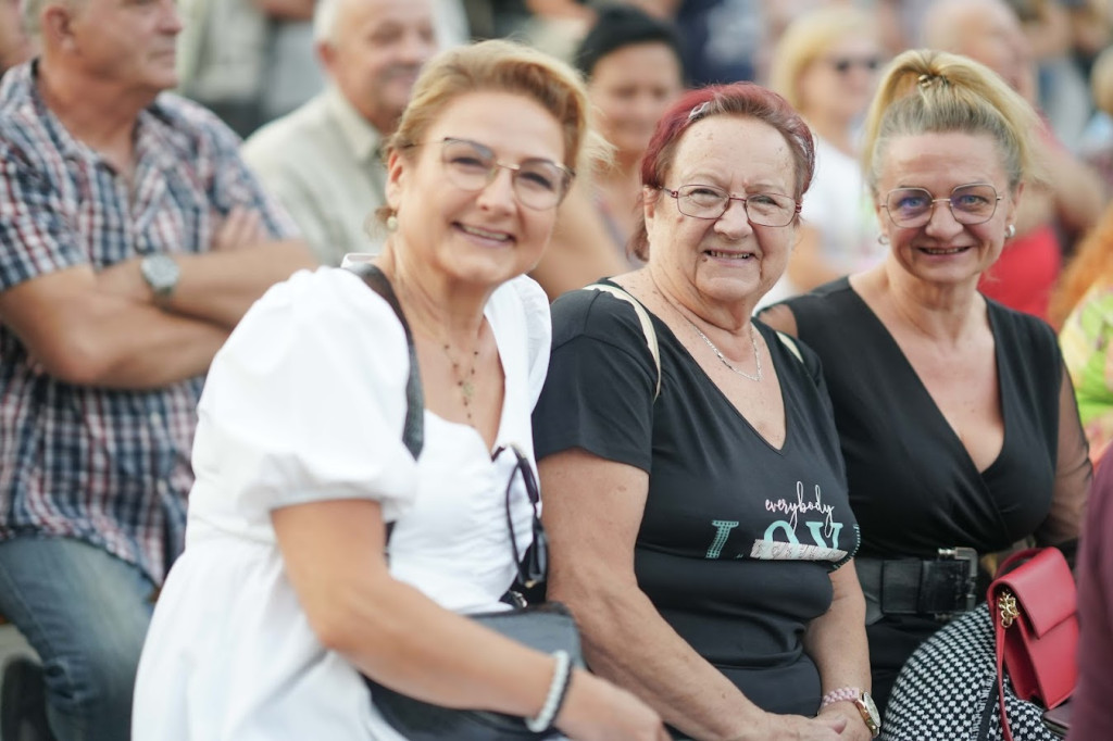 Lubliniec. Celine Dion i Sztywny Pal Azji [FOTO]