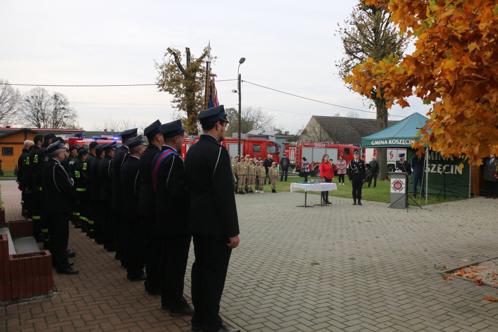 Strażacy mają nowy wóz. Uroczyste przekazanie