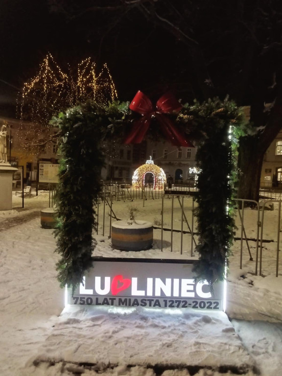 Lubliniec. Rynek w świątecznej odsłonie