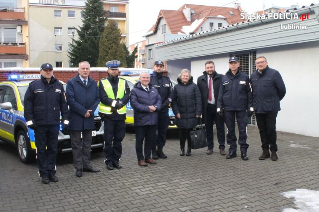 Lubliniec. Policja ma dwa nowe radiowozy [FOTO]