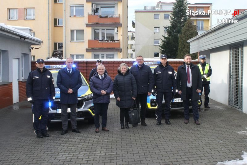 Lubliniec. Policja ma dwa nowe radiowozy [FOTO]