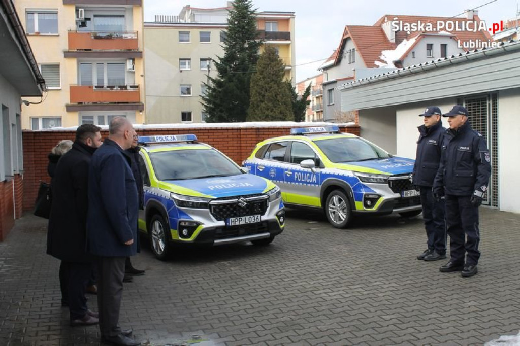 Lubliniec. Policja ma dwa nowe radiowozy [FOTO]