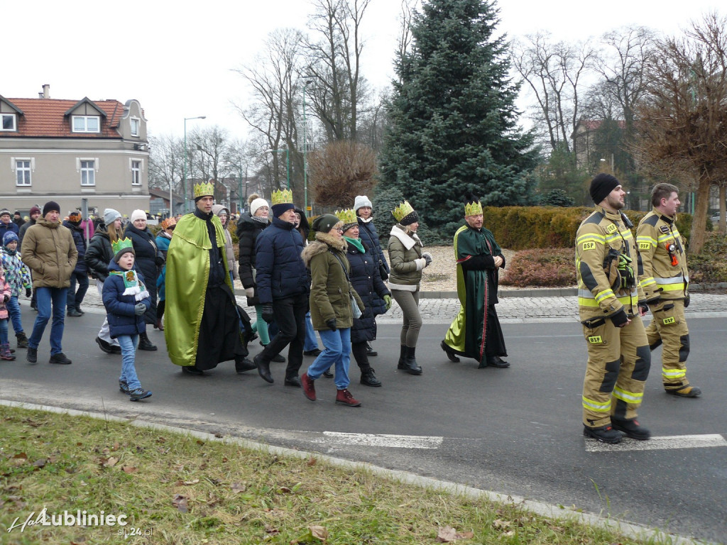 Lubliniec. Orszak Trzech Króli [FOTO]