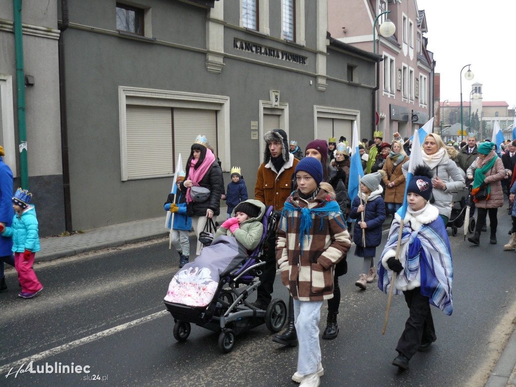 Lubliniec. Orszak Trzech Króli [FOTO]