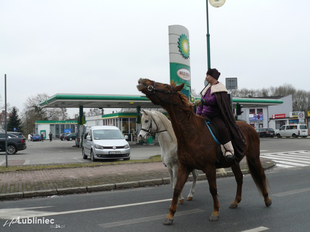 Lubliniec. Orszak Trzech Króli [FOTO]