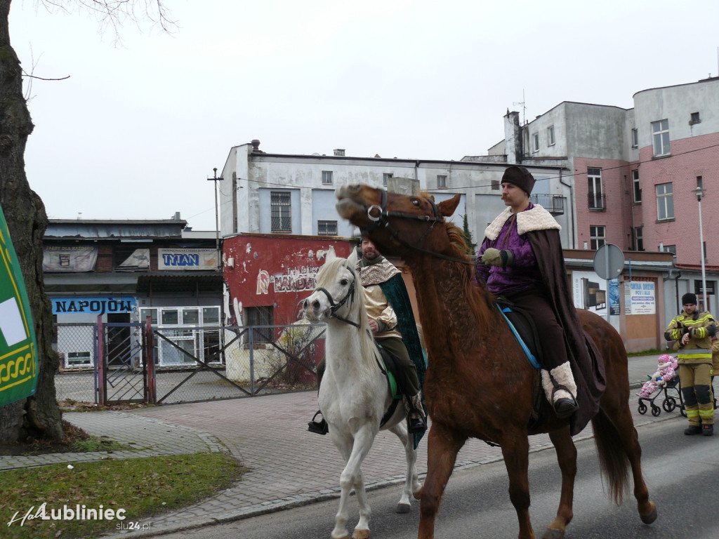 Lubliniec. Orszak Trzech Króli [FOTO]