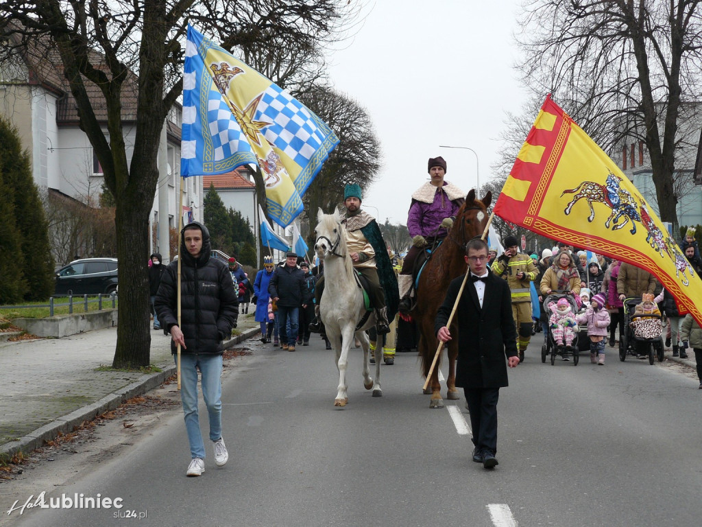 Lubliniec. Orszak Trzech Króli [FOTO]