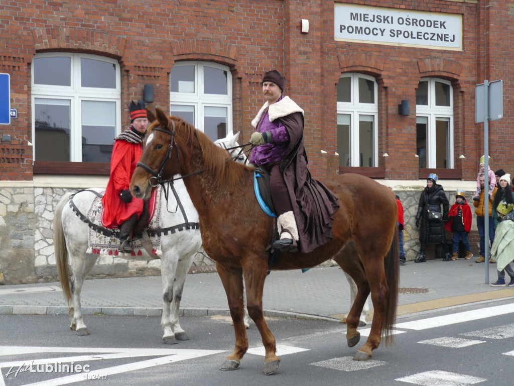 Lubliniec. Orszak Trzech Króli [FOTO]