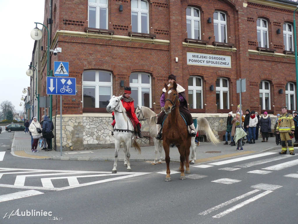 Lubliniec. Orszak Trzech Króli [FOTO]