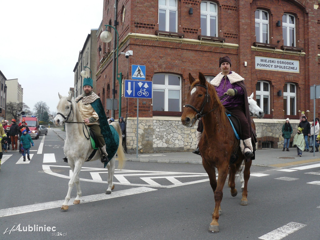 Lubliniec. Orszak Trzech Króli [FOTO]