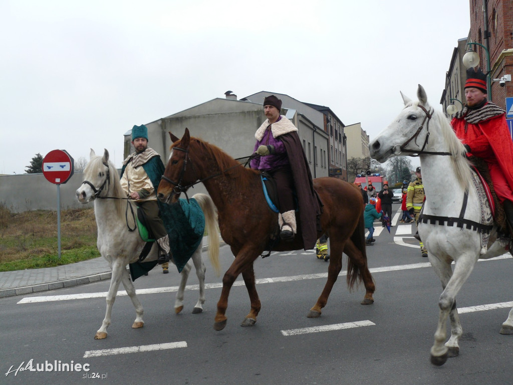 Lubliniec. Orszak Trzech Króli [FOTO]