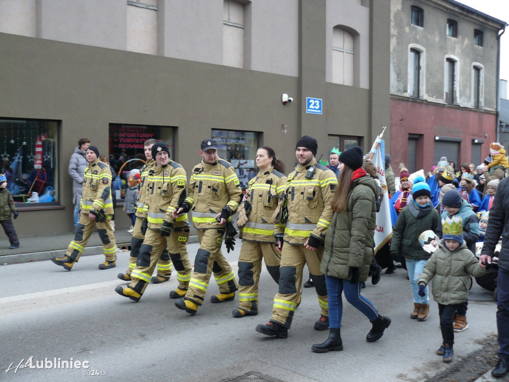 Lubliniec. Orszak Trzech Króli [FOTO]