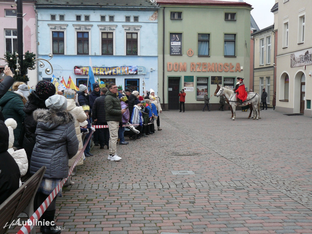 Lubliniec. Orszak Trzech Króli [FOTO]