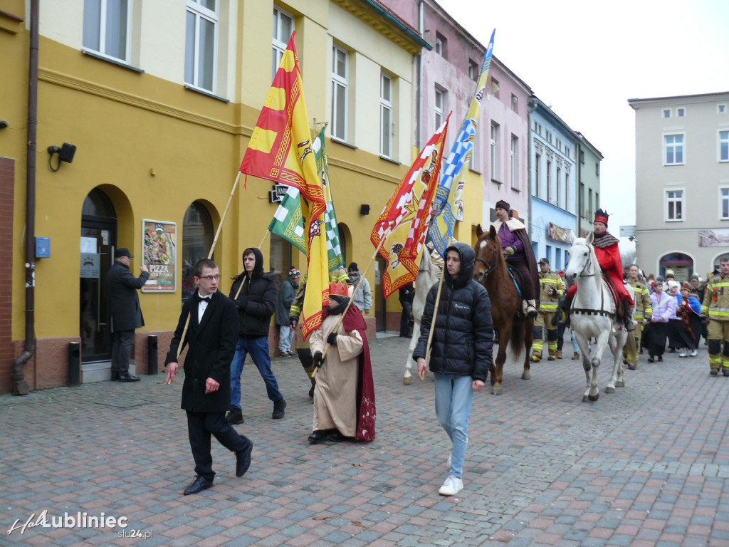 Lubliniec. Orszak Trzech Króli [FOTO]