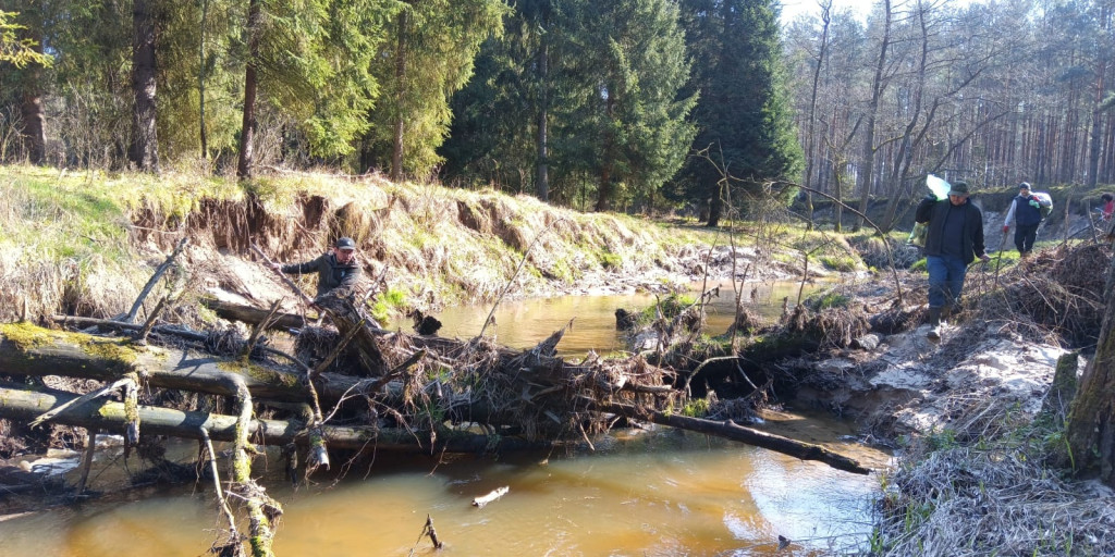 Posprzątali dolinę Lublinicy [FOTO]