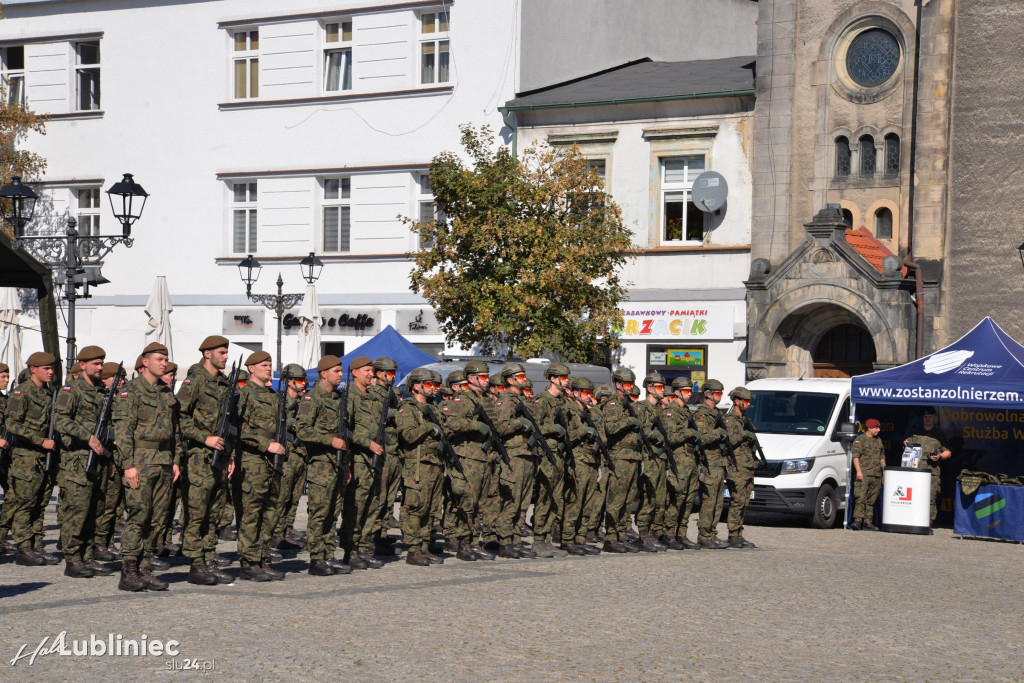 Przysięga wojskowa na rynku [FOTO]