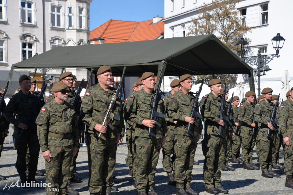 Przysięga wojskowa na rynku [FOTO]