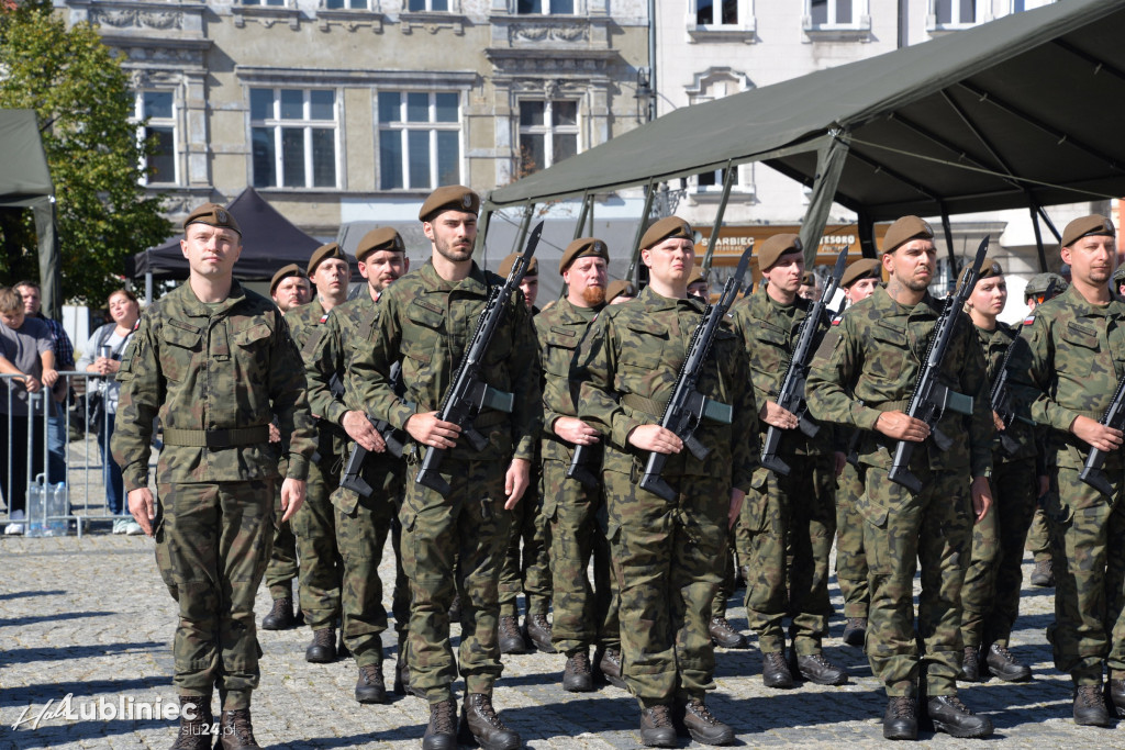 Przysięga wojskowa na rynku [FOTO]