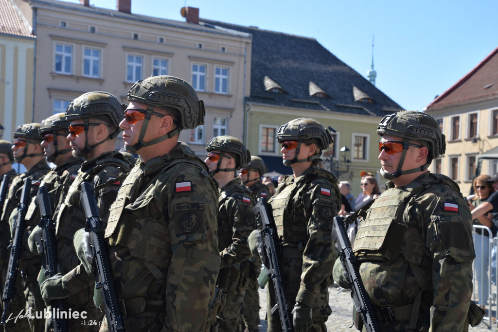 Przysięga wojskowa na rynku [FOTO]