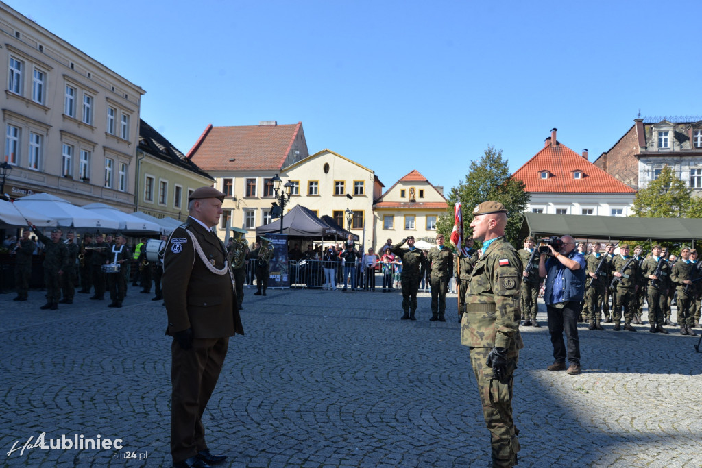 Przysięga wojskowa na rynku [FOTO]