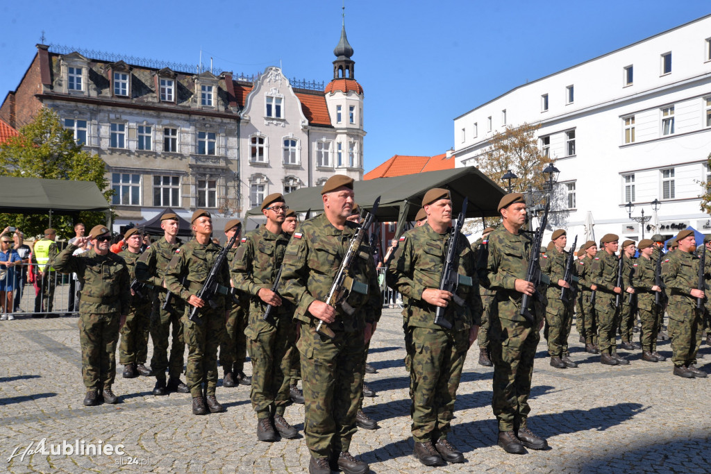 Przysięga wojskowa na rynku [FOTO]