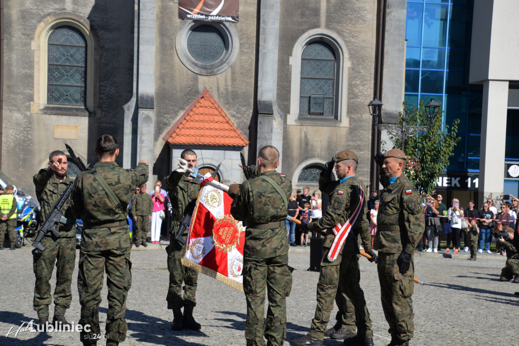 Przysięga wojskowa na rynku [FOTO]