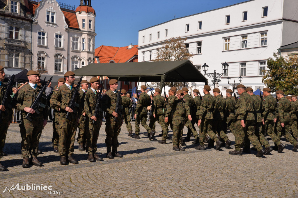 Przysięga wojskowa na rynku [FOTO]