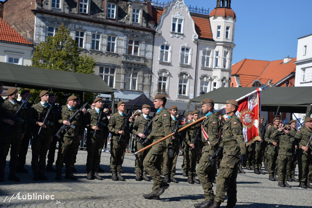 Przysięga wojskowa na rynku [FOTO]