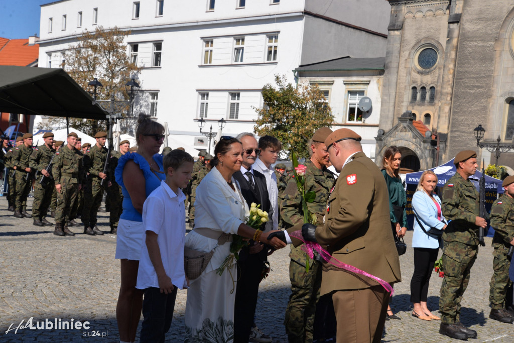 Przysięga wojskowa na rynku [FOTO]