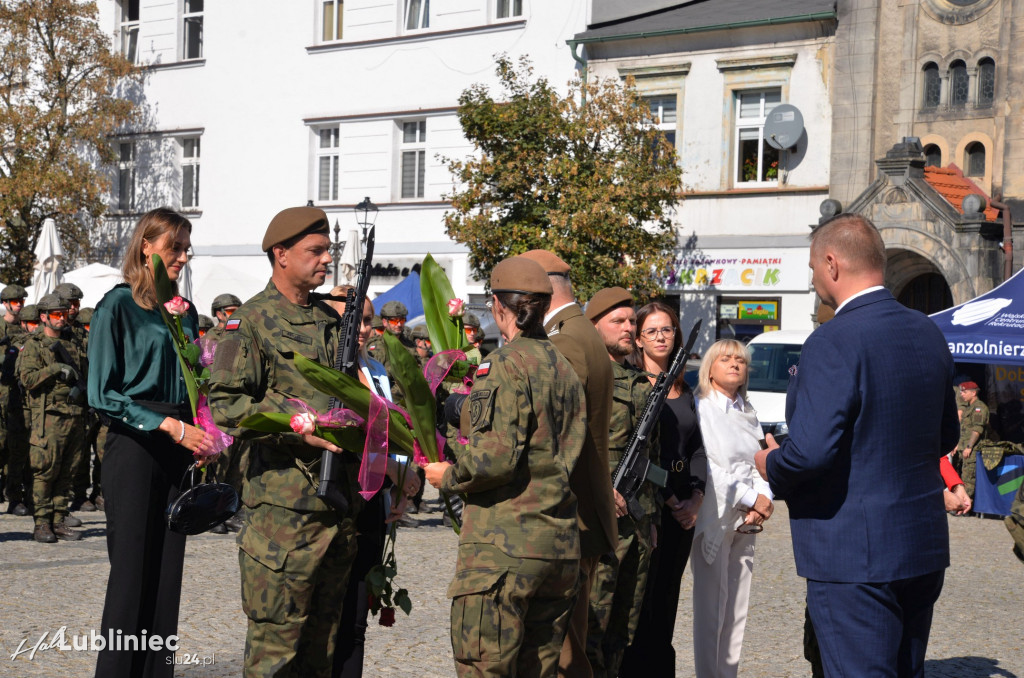 Przysięga wojskowa na rynku [FOTO]