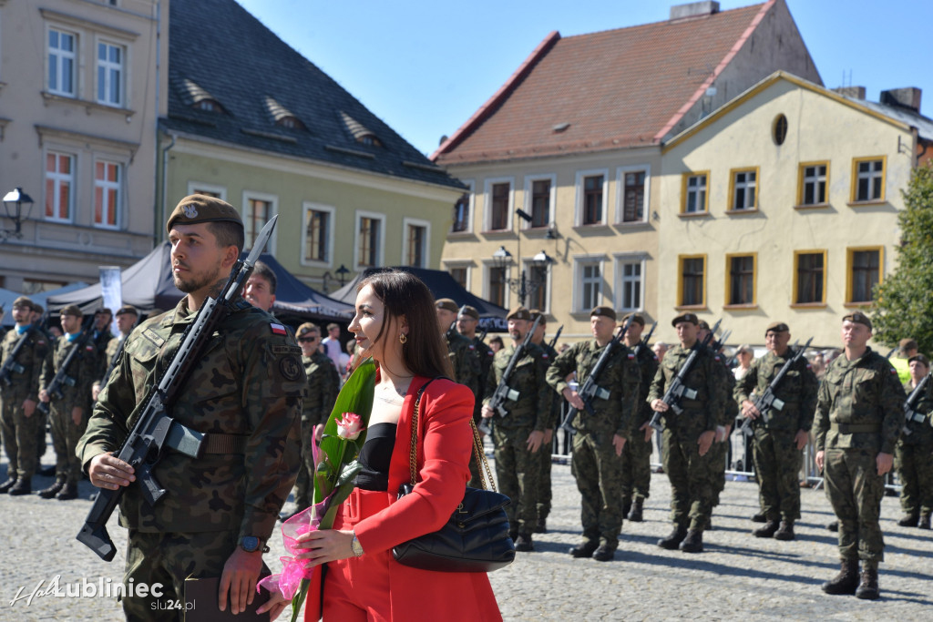 Przysięga wojskowa na rynku [FOTO]