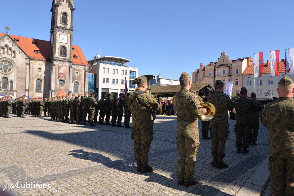 Przysięga wojskowa na rynku [FOTO]