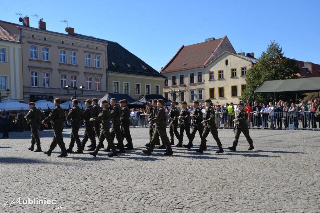 Przysięga wojskowa na rynku [FOTO]