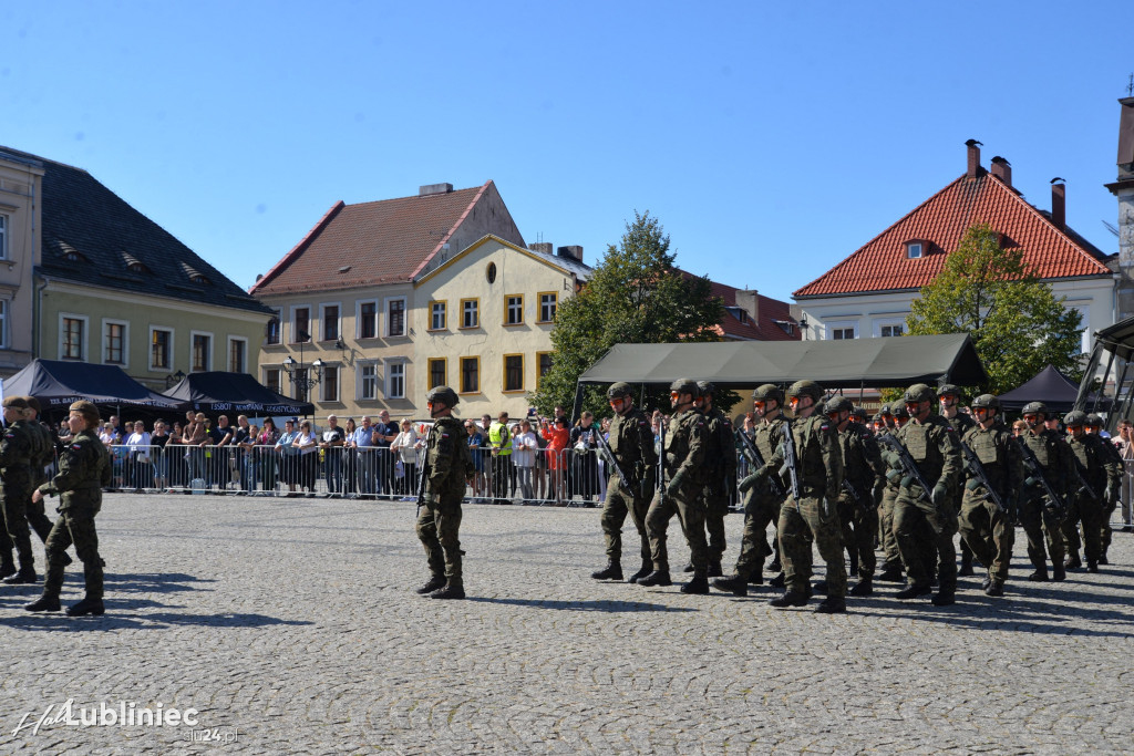 Przysięga wojskowa na rynku [FOTO]