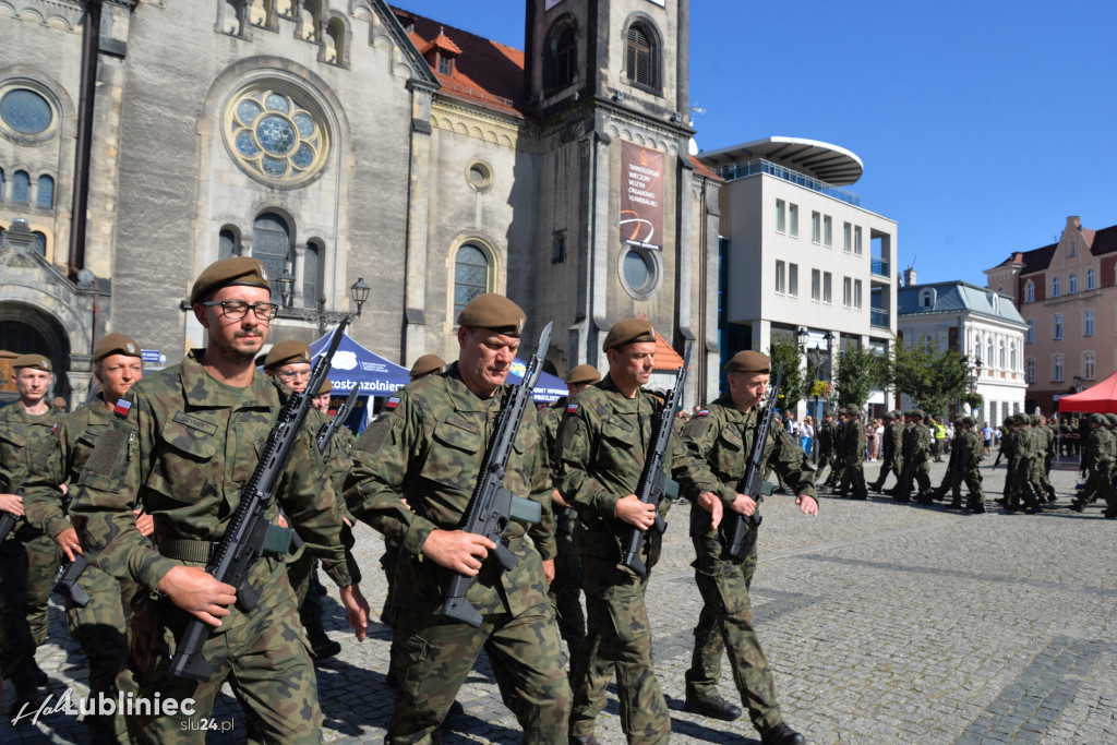 Przysięga wojskowa na rynku [FOTO]