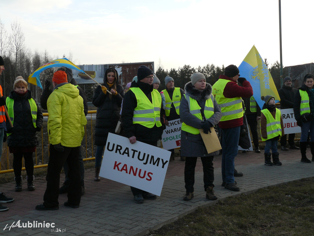 Lubliniec. Protest w sprawie S11 na DK 11