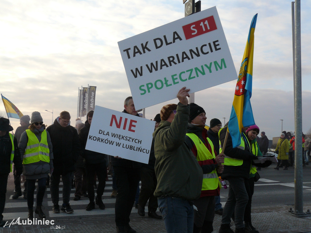 Lubliniec. Protest w sprawie S11 na DK 11