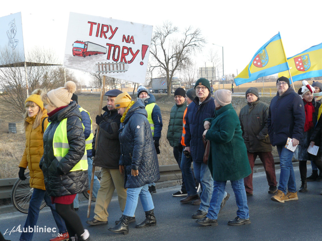 Lubliniec. Protest w sprawie S11 na DK 11